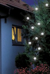 LED Solar-Lichterkette mit 10 sanft leuchtenden Softkugeln in  Schneeball-Optik  - Solaranlagen - Korschenbroich