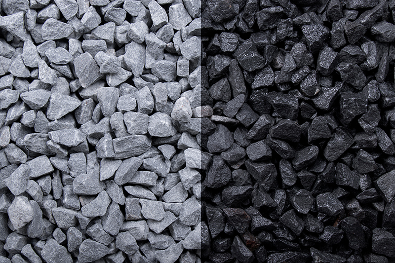 Kies - Basalt - versandkostenfrei- www.steintrend24.de - Sonstiges für den Garten - Neuenhaus