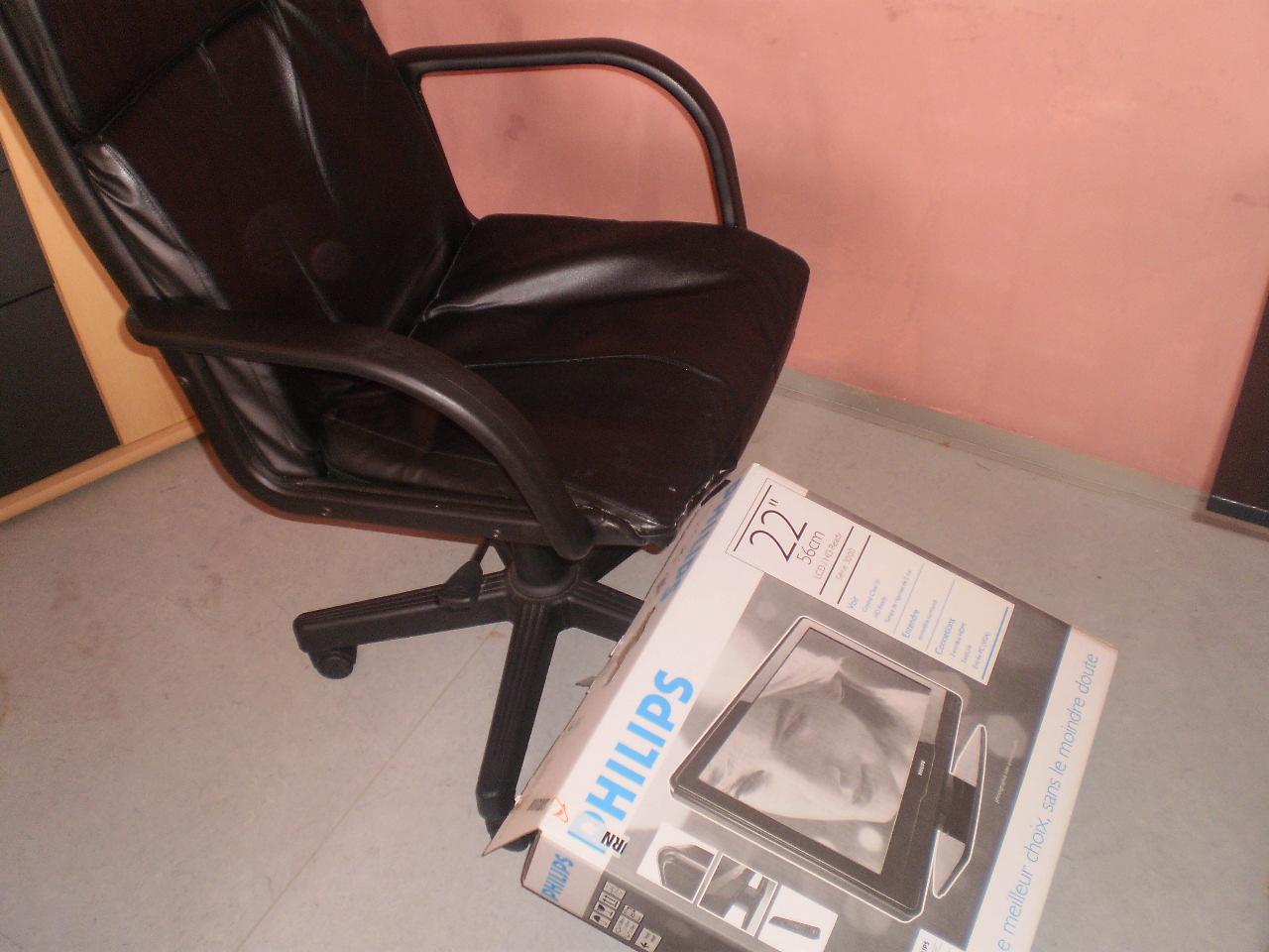 ENTRÜMPLERUNG REININGUNG-ZÜRICH - Gartengeraet Gartenmoebel - München