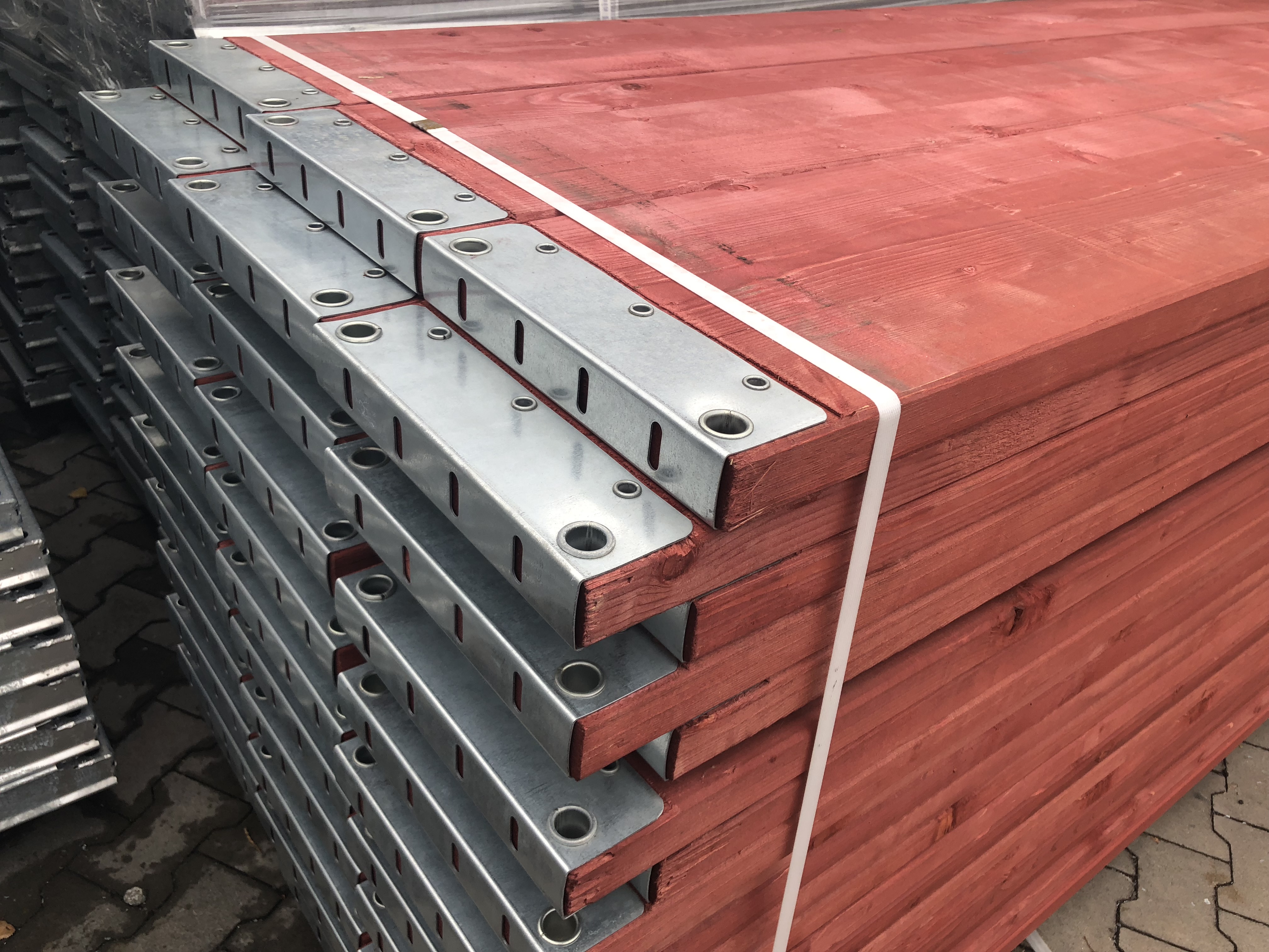 Gerüst 312qm 48x6 Baugerüst  Wandgerüst 3m Boden Holz - Sonstiges Material für den Hausbau - Sierße