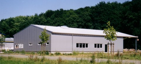 GEWERBE UND LAGERHALLEN - Geraete Maschinen - hoberg