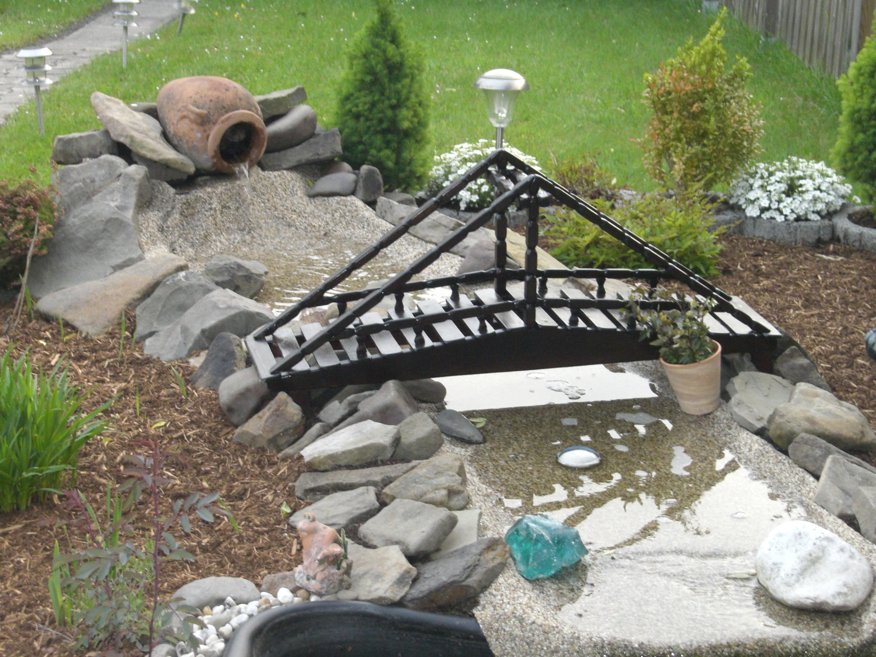 Dekorative Teichbrücke San Francisco Massivholz - Gartengeraet Gartenmoebel - Schwelm