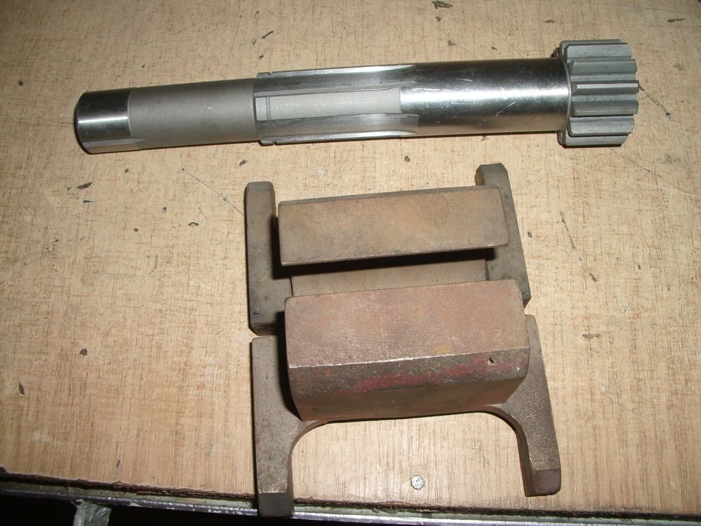 Ritzelwelle, Welle für Drehmaschinen TUR,TPK,TRP  - Werkzeuge - Bralin