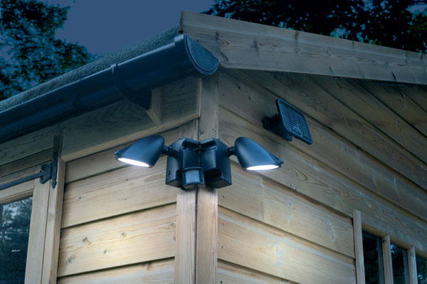 LED Solar-Strahler Duo mit Infrarot-Bewegungsmelder - Solaranlagen - Korschenbroich